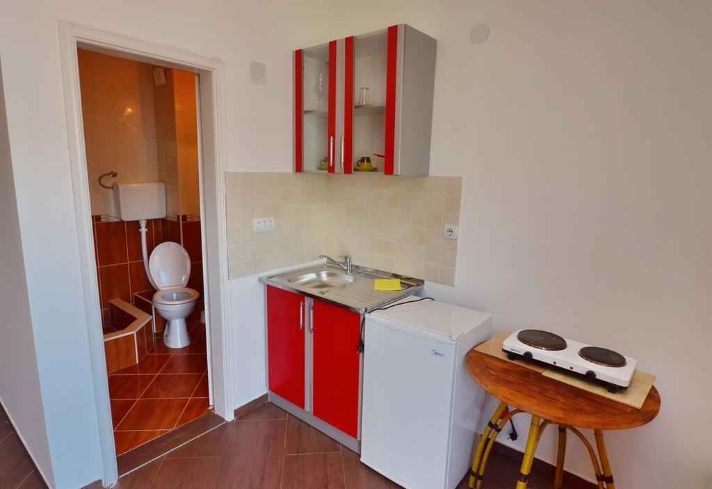 Apartments Scorpio Cattaro Esterno foto