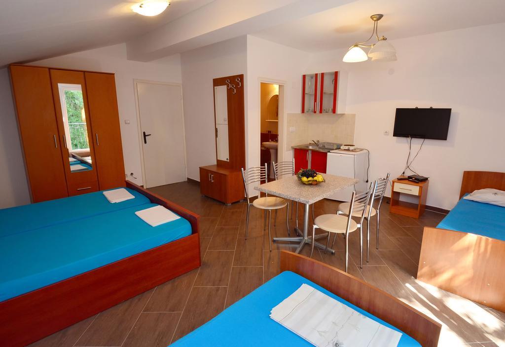 Apartments Scorpio Cattaro Esterno foto